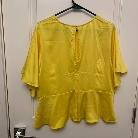 Flowy Top - Picture 3 of 3